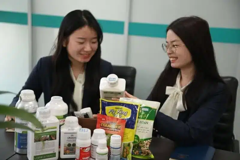 DSC 36032 e1742439040602 How Does Private Label Pesticide Manufacturing Work?